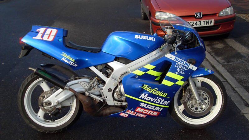 Suzuki RGV 250 vj21 Telfonica Movistar Race paintwork