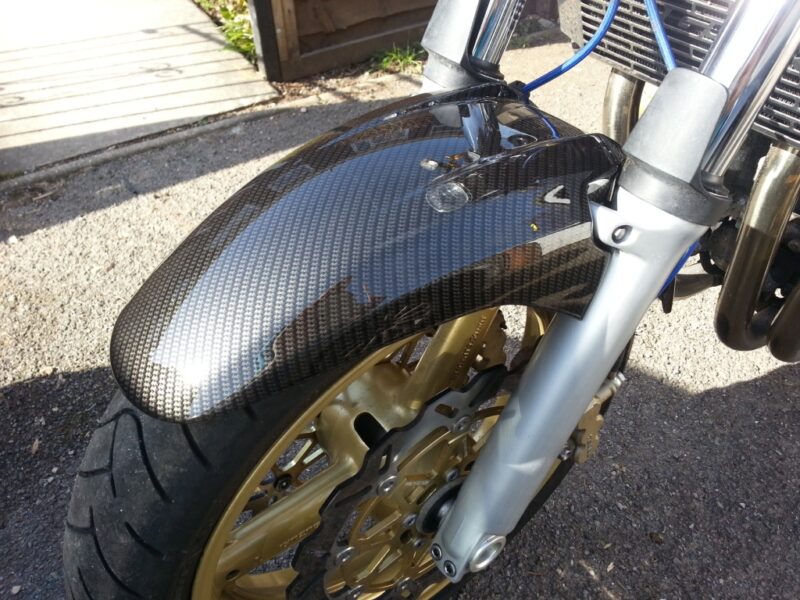 Suzuki GSX1400 Carbon dipped petrol tank & seat unit