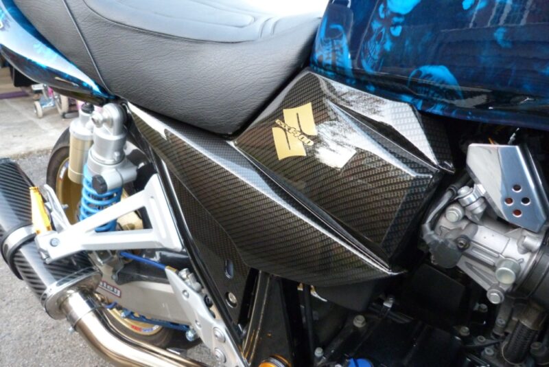 Suzuki GSX1400 Carbon dipped petrol tank & seat unit