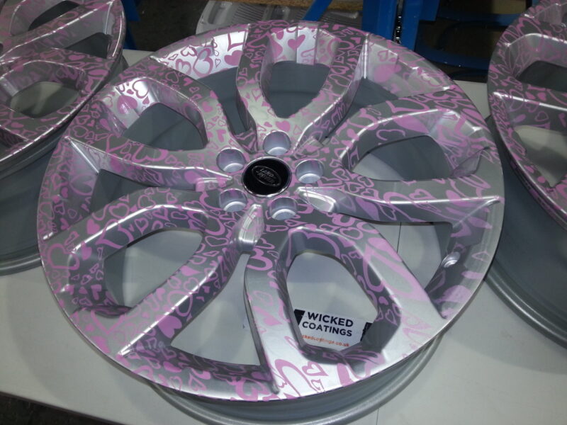 Land Rover Alloy Wheels Coated In Pink Hearts hydrographic film