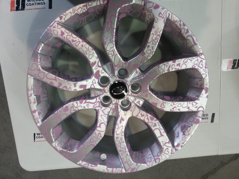 Land Rover Alloy Wheels Coated In Pink Hearts hydrographic film
