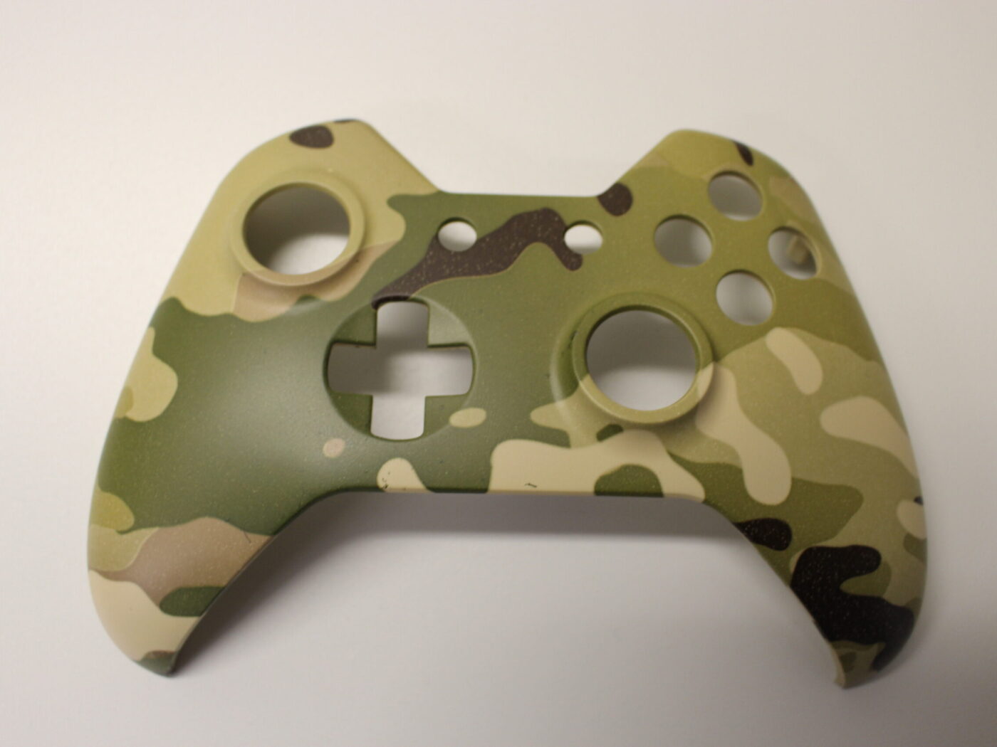 Gamepad Coated In Camouflage Hydrographic Film