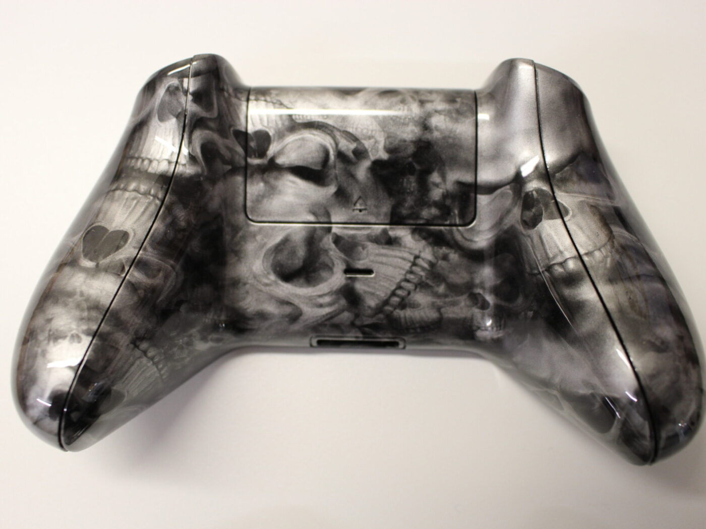 Gamepad Coated In Skull Hydrographic Film Painted Black