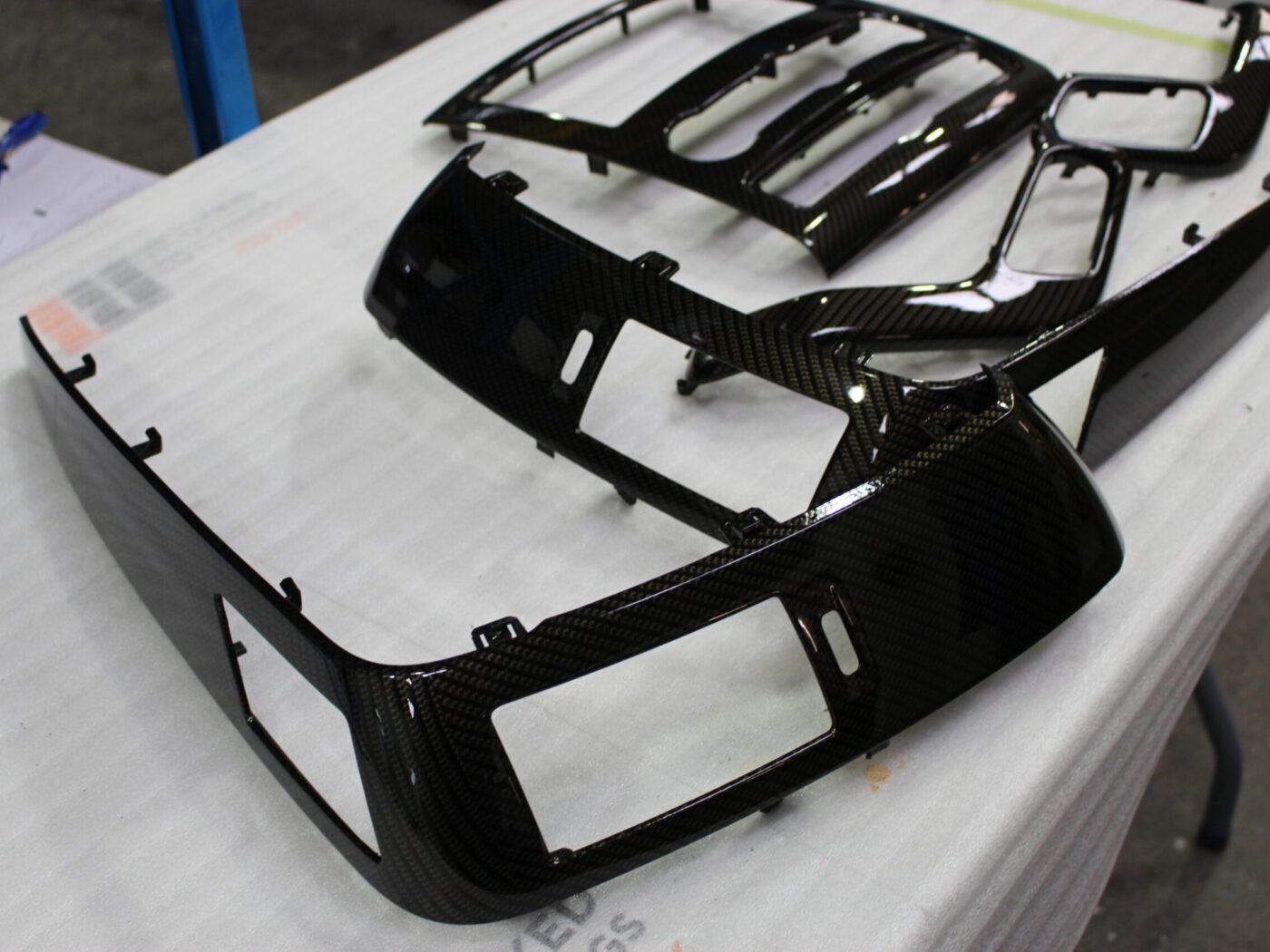 VW dashboard elements coated in carbon fibre