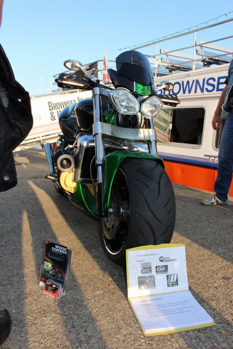 Triumph coated in carbon fibre painted green ( Pool Bike Show )