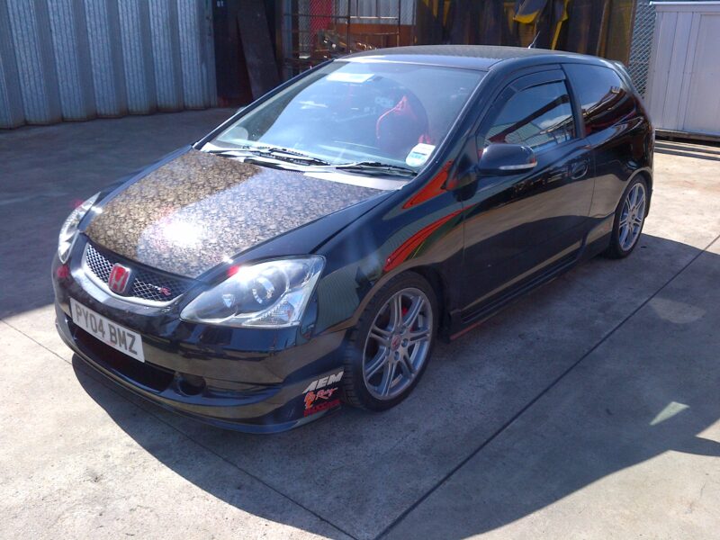 Honda Civic Type-R hood Coated In Skull Hydrographic Film