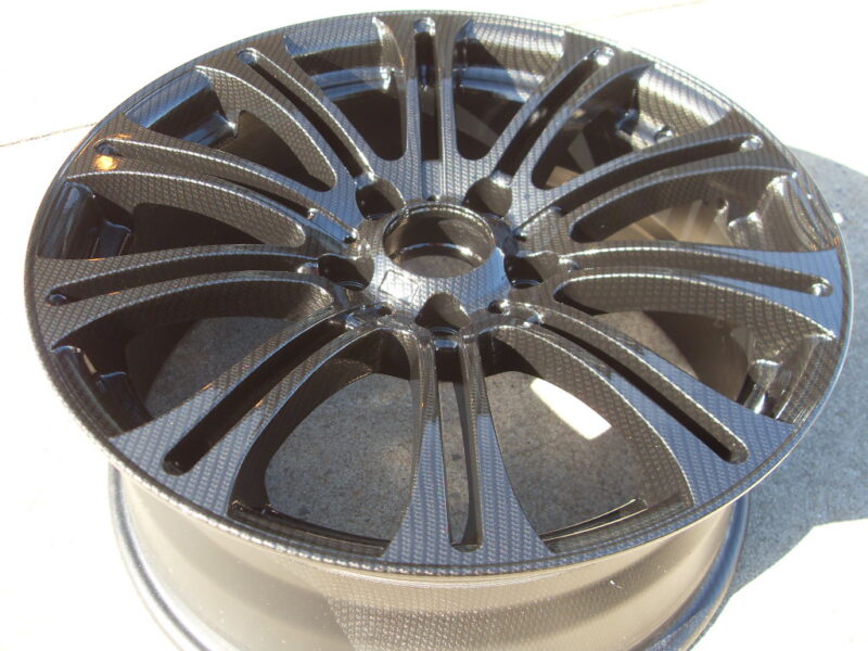 Car Alloy Wheels Coated In Carbon Fibre