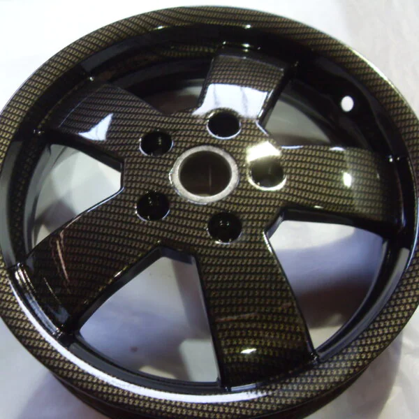 Car Alloy Wheels Coated In Carbon Fibre Painted Black
