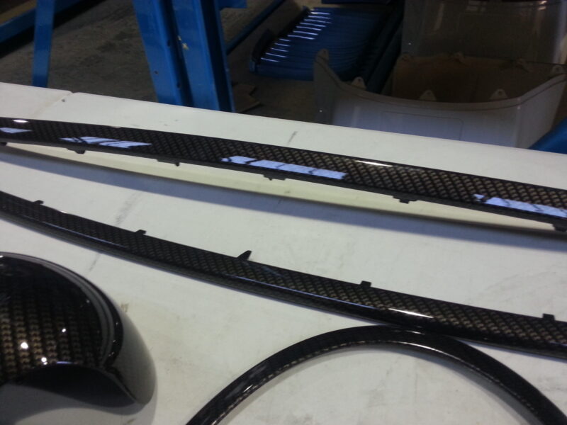 Mini Cooper various parts coated in carbon fibre hydrographic film painted black
