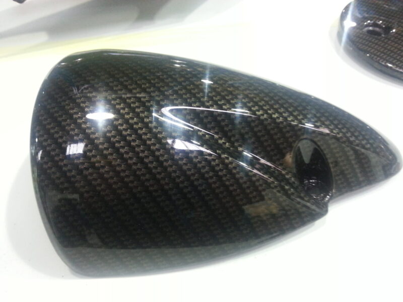 Yamaha motorbike parts coated in carbon fibre hydrographic film