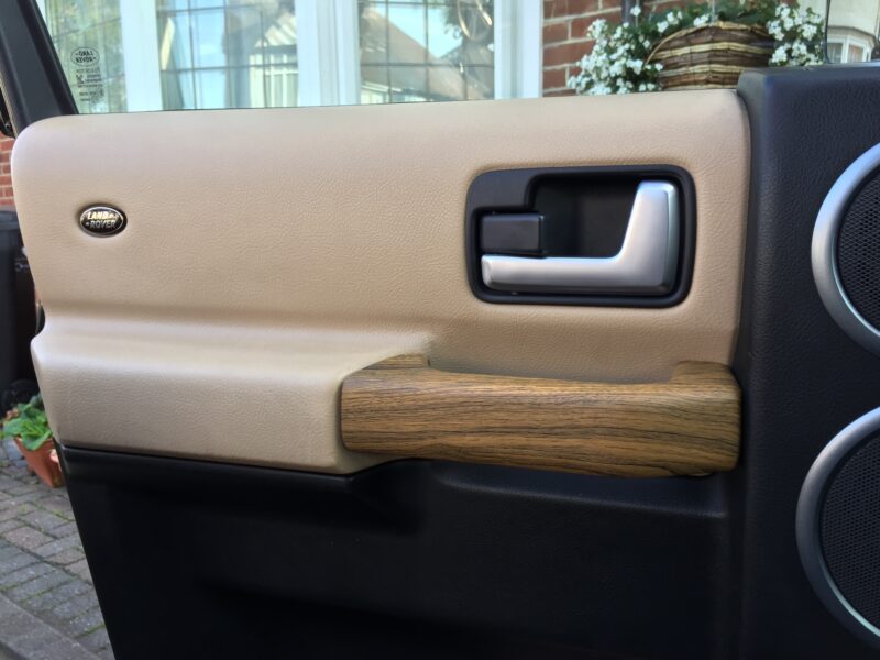 Land Rover Discovery – Interior