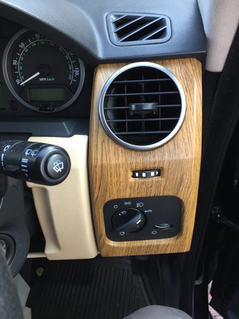 Land Rover Discovery – Interior